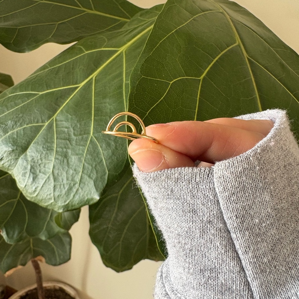 Minimalist Gold Arc Ring - Unbranded
